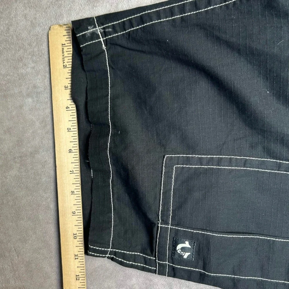 True Religion Mens Black Ripstop Cargo Shorts White Contrast Stitch Size 42